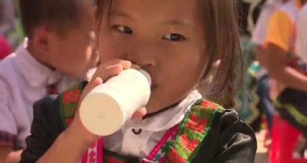 Phim tài liệu – Sữa học đường – Vì thế hệ vàng Phim tài liệu – Sữa học đường – Vì thế hệ vàng