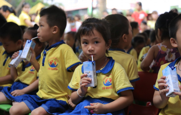 Chương trình Sữa học đường: Chưa triển khai đã thấy khó Chương trình Sữa học đường: Chưa triển khai đã thấy khó