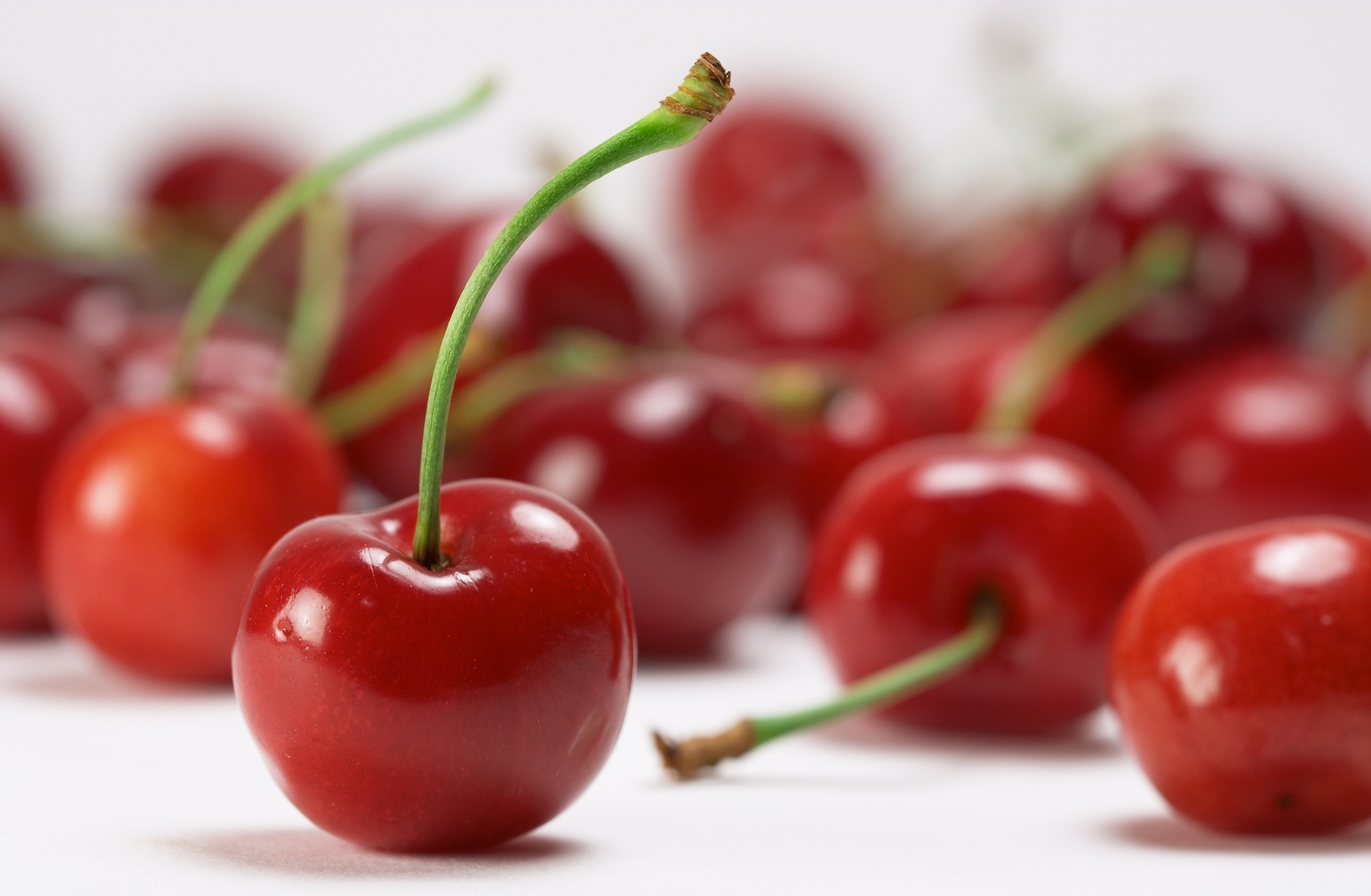 maraschino-cherry-wallpaper-3